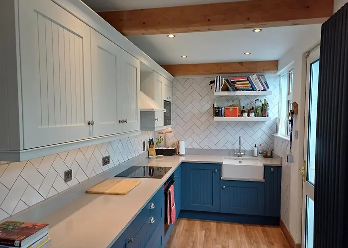 2 Bedroom House * 코크